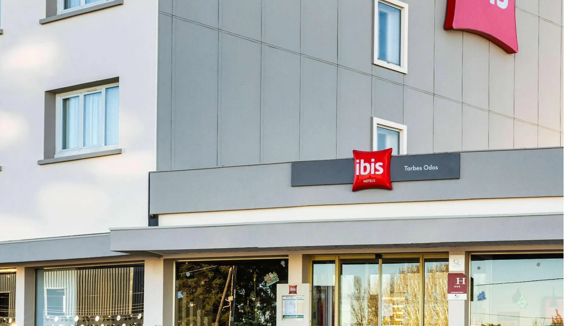 ***  Hotel Ibis Tarbes Odos Francia