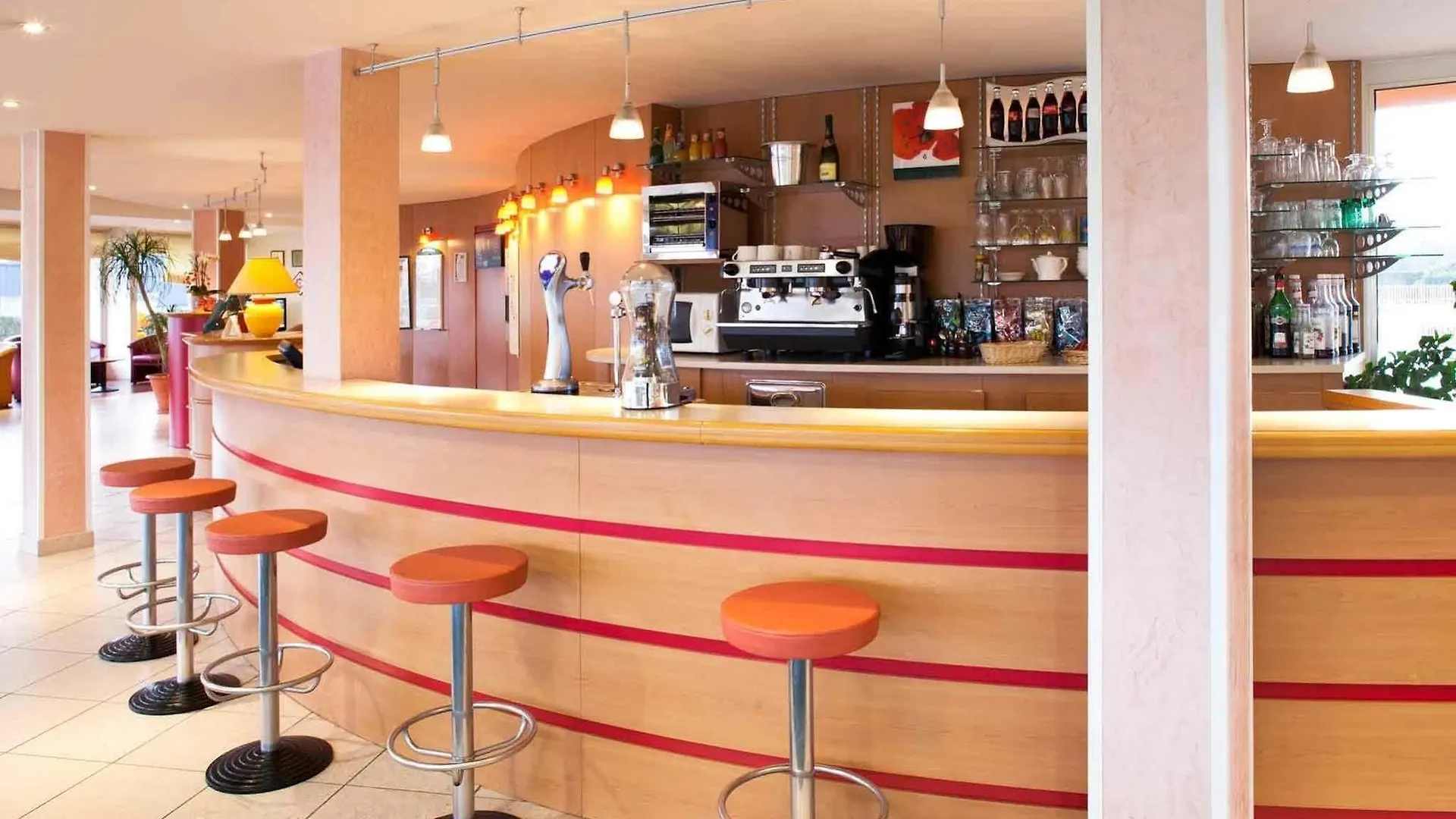Hotel Ibis Tarbes Odos Francia
